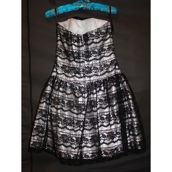 Jessica McClintock X Gunne Sax - Picture 2 of 6